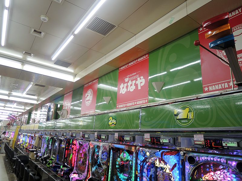 270616_パチンコ店内装デザイン3